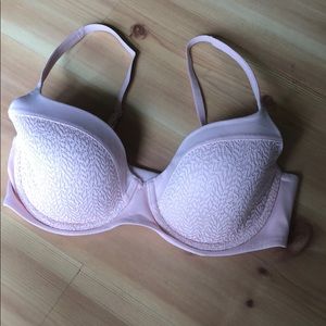 34 DD Bra